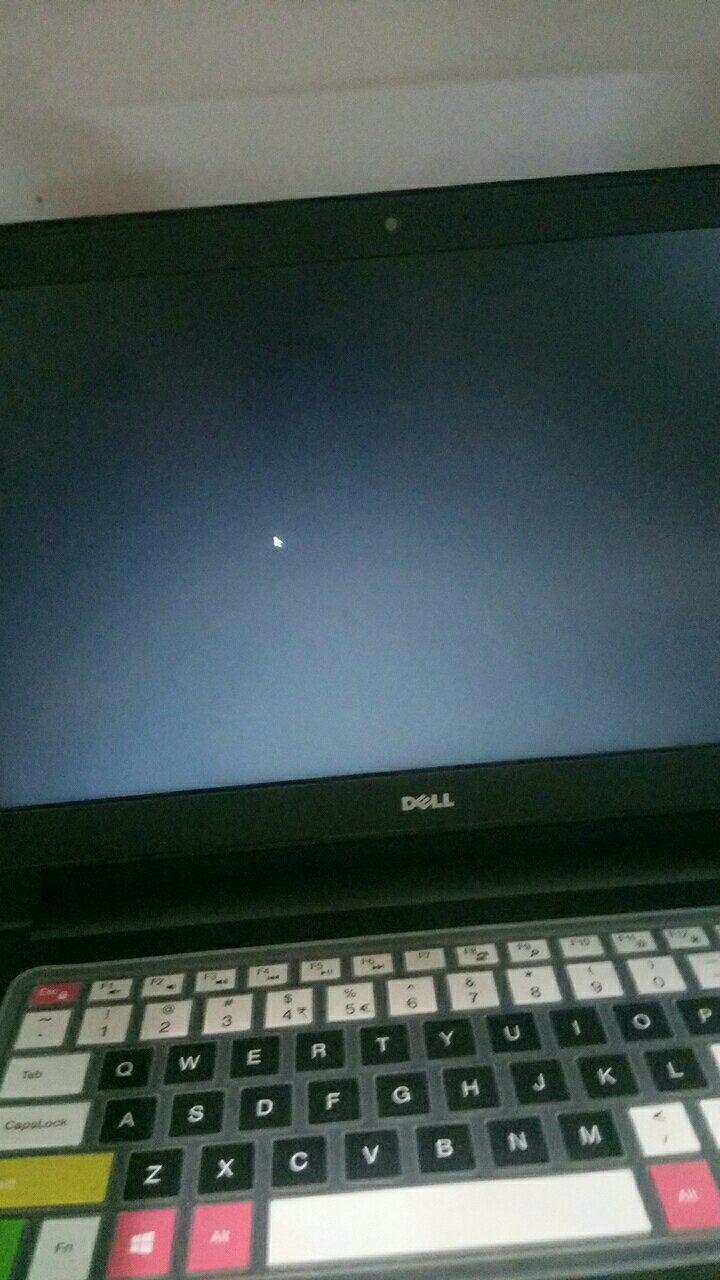 苹果安装windows7黑屏只有鼠标-雪白的乌云